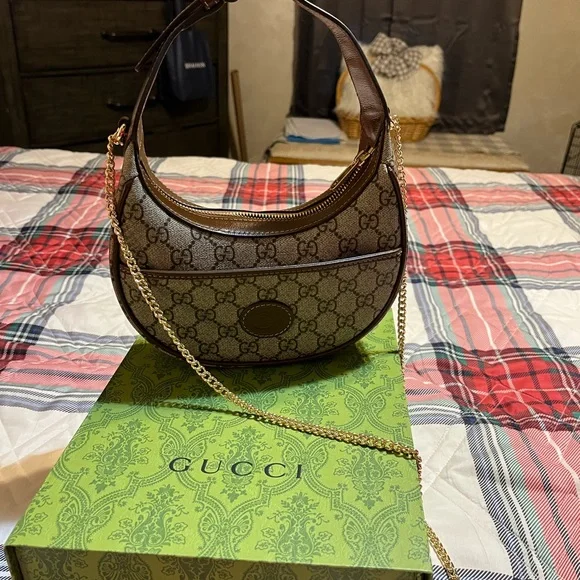 GG Brown mini moon Shoulder Bag with GG Monogram and Gold Hardware - Picture 3 of 12
